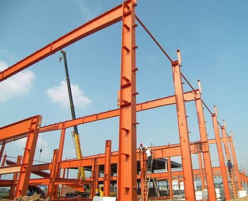 ইন্ডাস্ট্রিয়াল স্টিল স্ট্রাকচার ওয়ার্কশপ এঙ্গেল স্টিলের হাঁটু ব্যারেজ এবং পিভিডিএফ সেল ফিনিশিং সহ