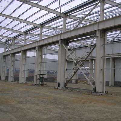 স্যান্ডউইচ প্যানেল রুফিং সহ ইস্পাত কাঠামো ওয়ার্কশপ বিল্ডিং